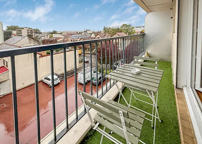 Balcon Cosy Pres De La Marne
